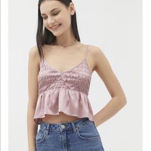 urban outfitters pink top